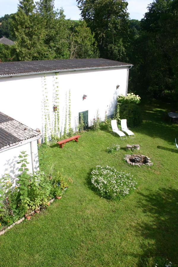 Ferienhaus Rehblick Rockeskyll エクステリア 写真